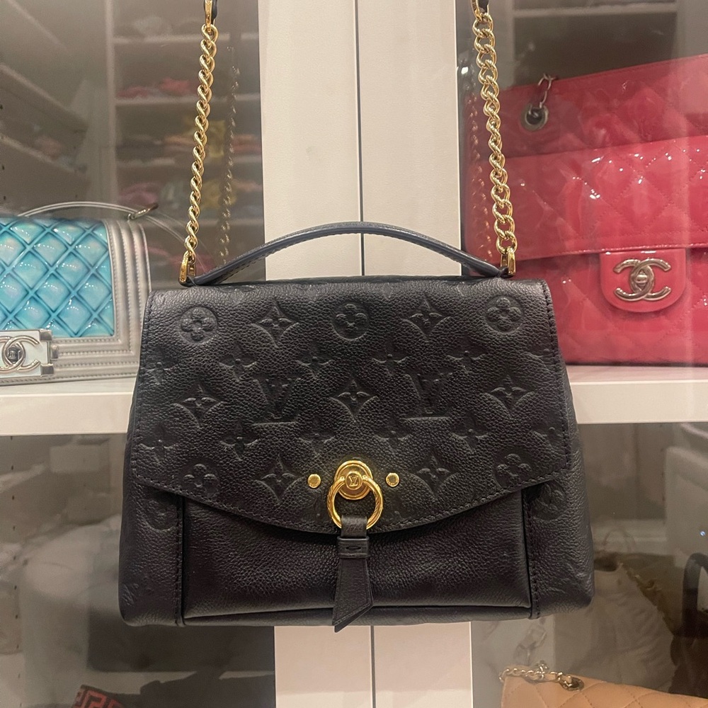 Authentic Louis Vuitton crossbody